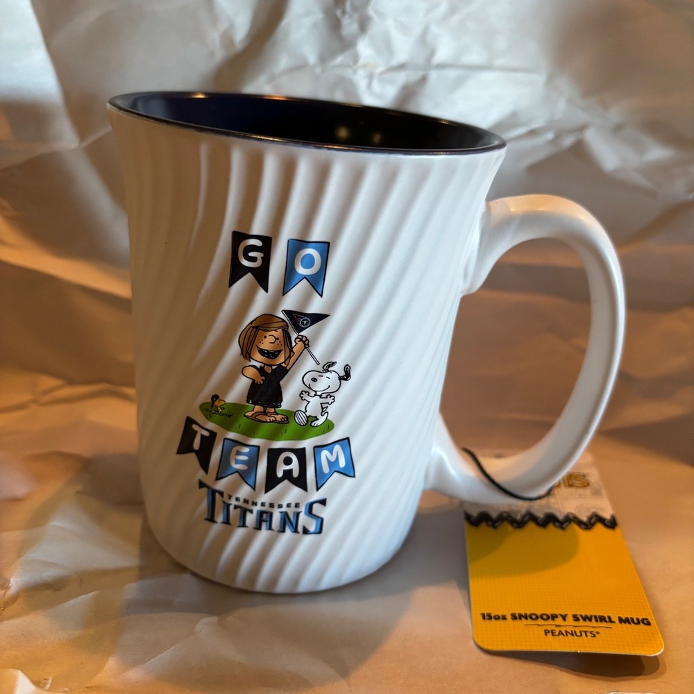 Peanuts Snoopy Tennessee Titans Swirl Mug 15oz The Memory Company NFL